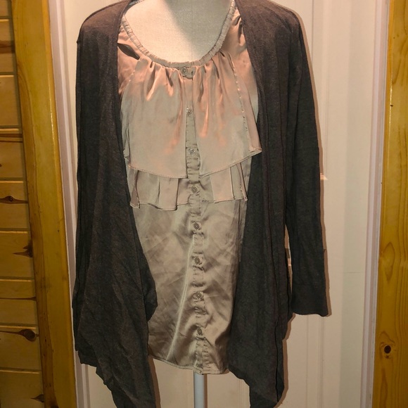 Apt. 9 Tops - Apt 9 1x cardigan ruffle satin ruffle front